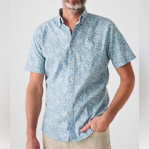 Faherty Men's Teal Waters Hilo Print Short Sleeve Button Down Shirt Hemp Stretch